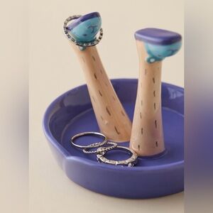Happy Legs Weekend Ring Holder